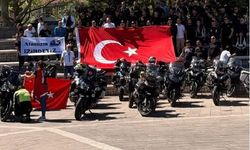 Motorculardan Anıtkabir’e "bayrak sürüşü"