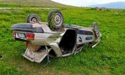 Şarampole devrilen otomobilde 1 kişi öldü, 4 kişi yaralandı