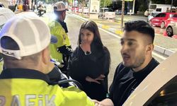 Polise önce yalvardı sonra küfürler edip kaçtı