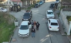 Siber suç makineleri 50'den fazla dosyadan aranıyordu, Sivas'ta yakalandılar
