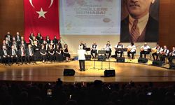Şifa veren eller, Türk halk müziği konseri büyük alkış topladı