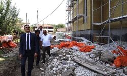 Dikmeli İlkokulu inşaatında çalışmalar yerinde incelendi