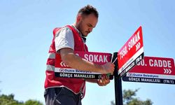 Durak ve sokak tabelası talepleri yerine getirildi