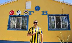 Fenerbahçe sevgisini evinin duvarlarında yaşattı