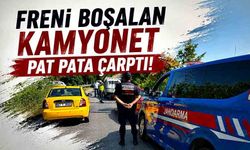 Freni boşalan kamyonet pat pata çarptı!