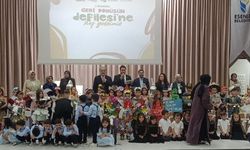 Esenlerli miniklerden geri dönüşüm defilesi