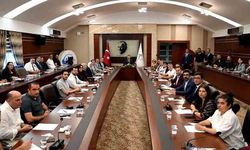 KBÜ’de akademik ve idari personele teşekkür belgesi