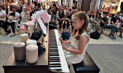 Miniklerin performansı velileri coşturdu