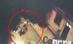 Motosikleti rahat tavırlarla çalan hırsızın o anları kamerada