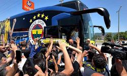 Taraftarlardan Fenerbahçe’yi coşkulu karşılama