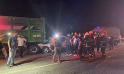 Traktör ile otomobil çarpıştı: 1 ölü, 1 ağır yaralı