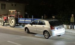 Bolu'da kontrolden çıkan otomobil römorka çarptı