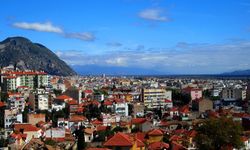 Sultanhisar İlçesinde Teknolojik Seralarda Jeotermal Enerjiyle Yılın Her Dönemi Üretim