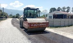 Düzce'de köylerde sathi kaplama çalışmaları tamamlanıyor