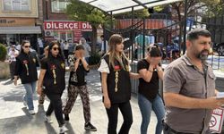 Hırsızlık yaparken suçüstü yakalanan 3 kadın tutuklandı
