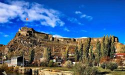 Kars Kalesi UNESCO Dünya Miras Listesi'ne alınmayı bekliyor