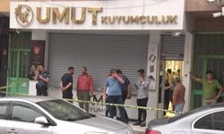Silahlı kuyumcu soygunu: Şüpheliler altınlarla kaçtı