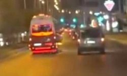Makas atan minibüsçü kameraya yakalandı, 90 bin TL ceza yedi