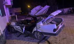 Otomobil ile traktör çarpıştı: 1'i çocuk 4 yaralı