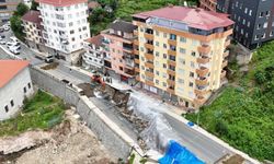Çöken yolla ilgili tahliye edilen bina sakinleri "Biz uyarmıştık" dedi