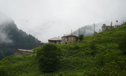 Sis altındaki Santa Harabeleri