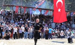 Şenkaya’da Bal Festivali'nde rekor katılım: 20 bin kişi Şirankes'te buluştu