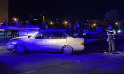 Sivas’ta iki otomobil çarpıştı: 2’si çocuk 5 yaralı
