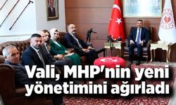 Vali Hacıbektaşoğlu, MHP'nin Yeni Yönetimini Ağırladı