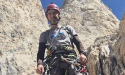 Hakkari’de kaybolan dağcının cansız bedenine ulaşıldı