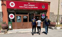 Aranan 2 şahıs JASAT tarafından yakalandı