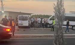 Batman'da iki minibüs çarpıştı: 9 yaralı