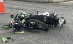 Otomobil ile çarpışan motosikletin sürücüsü ağır yaralandı