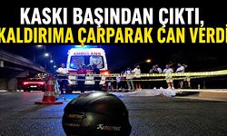 Kaskı başından çıktı, kaldırıma çarparak can verdi