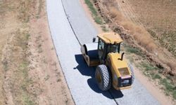 Demirci’de konforlu ulaşım için 45 kilometrelik yol yenileniyor