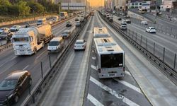 Metrobüsün çarptığı kadın yaralandı