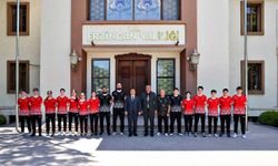 Milli badmintoncular Avrupa Şampiyonası öncesi kampta