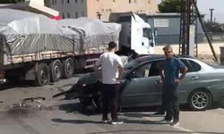 Muş’ta tır ile otomobil çarpıştı: 1 yaralı