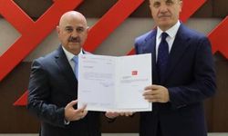 Düzce Üniversitesi Rektörü Sözbir mazbatasını aldı