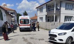 Otomobille çarpışan motosikletin sürücüsü yaralandı