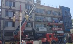 Gemlik'de pasajın çatısında yangın paniği