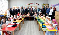Vali Makas, Kültür Mahallesi’nde öğrencilerle buluştu