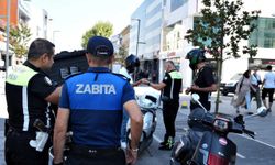 Yaya yoluna motorla girdiler, cezayı yediler