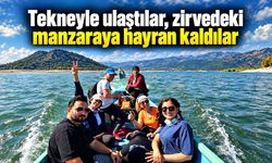 Tekneyle ulaştılar, zirvedeki manzaraya hayran kaldılar