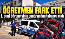 Öğretmen fark etti, öğrencinin okul çantasından tabanca çıktı
