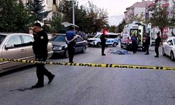 Bisikletiyle halk otobüsünün altında kalan çocuk öldü