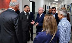 Eski TBMM Başkanı Kahraman okuduğu liseyi ziyaret etti