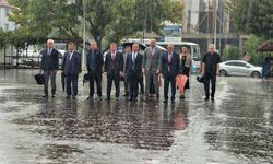 Bartın’da yağmur altında İlköğretim Haftası töreni