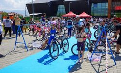 Bolu’da triatlon heyecanı: 8 ilden 155 sporcu yarıştı
