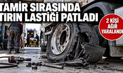 Tamir sırasında tırın lastiği patladı: 2 kişi ağır yaralandı