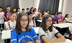 “İkizler Okulu”: 27 çift ikiz aynı çatı altında